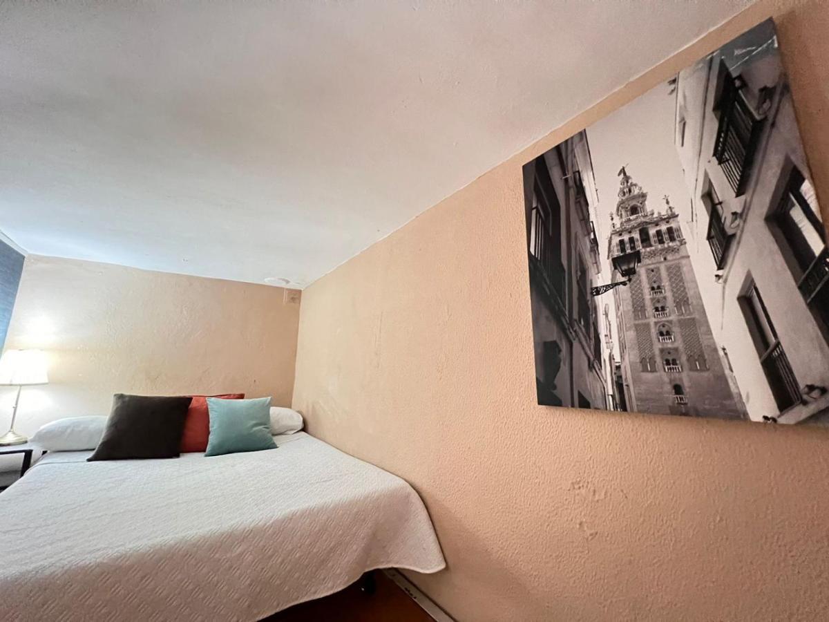 La Maestranza Apartment Rooms Σεβίλλη Δωμάτιο φωτογραφία